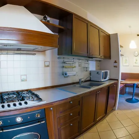 Varenna Villa فيلة *
