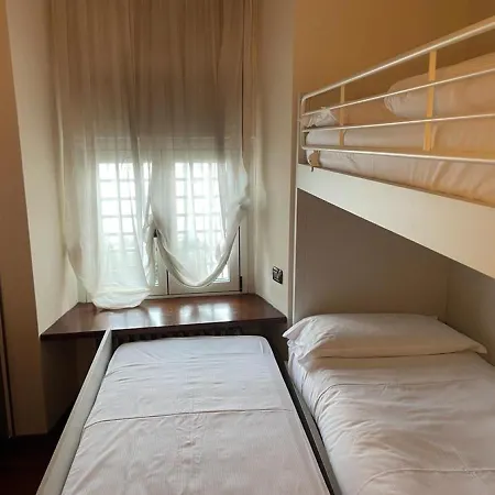 ヴィラ Varenna Villa ヴァレンナ